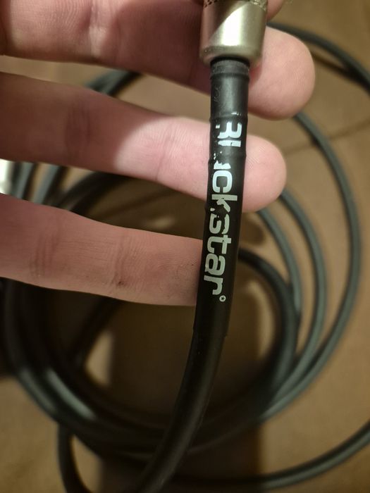 Squier classic vibe 60s + roland cube 20x