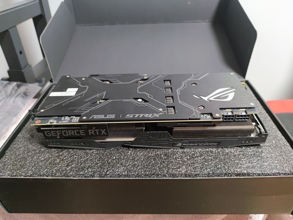ASUS RTX 2070 Rog Strix O8G Gaming