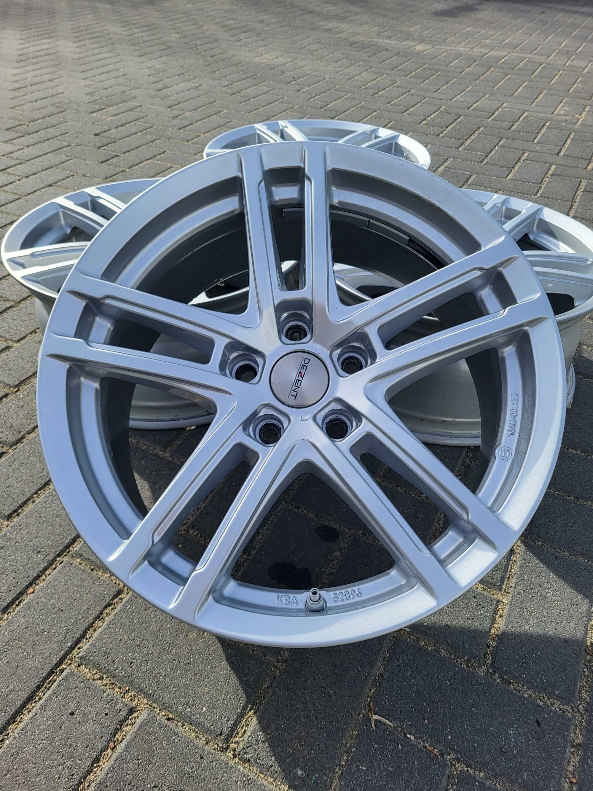 [1] Felgi aluminiowe 17 Cali 5x112 ET27 Audi A4A5A6 Skoda Octavia