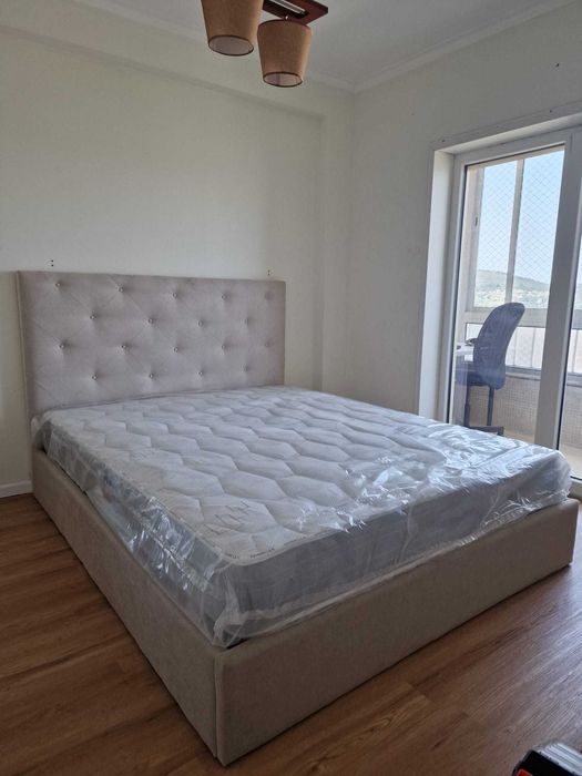 Camas de Casal Estofadas de Luxo 199€ Disp. em Várias Cores! 190x140m!