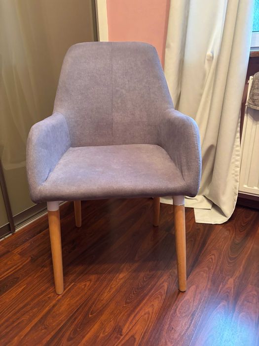 sprzedam 6 krzeseł tapicerowanych