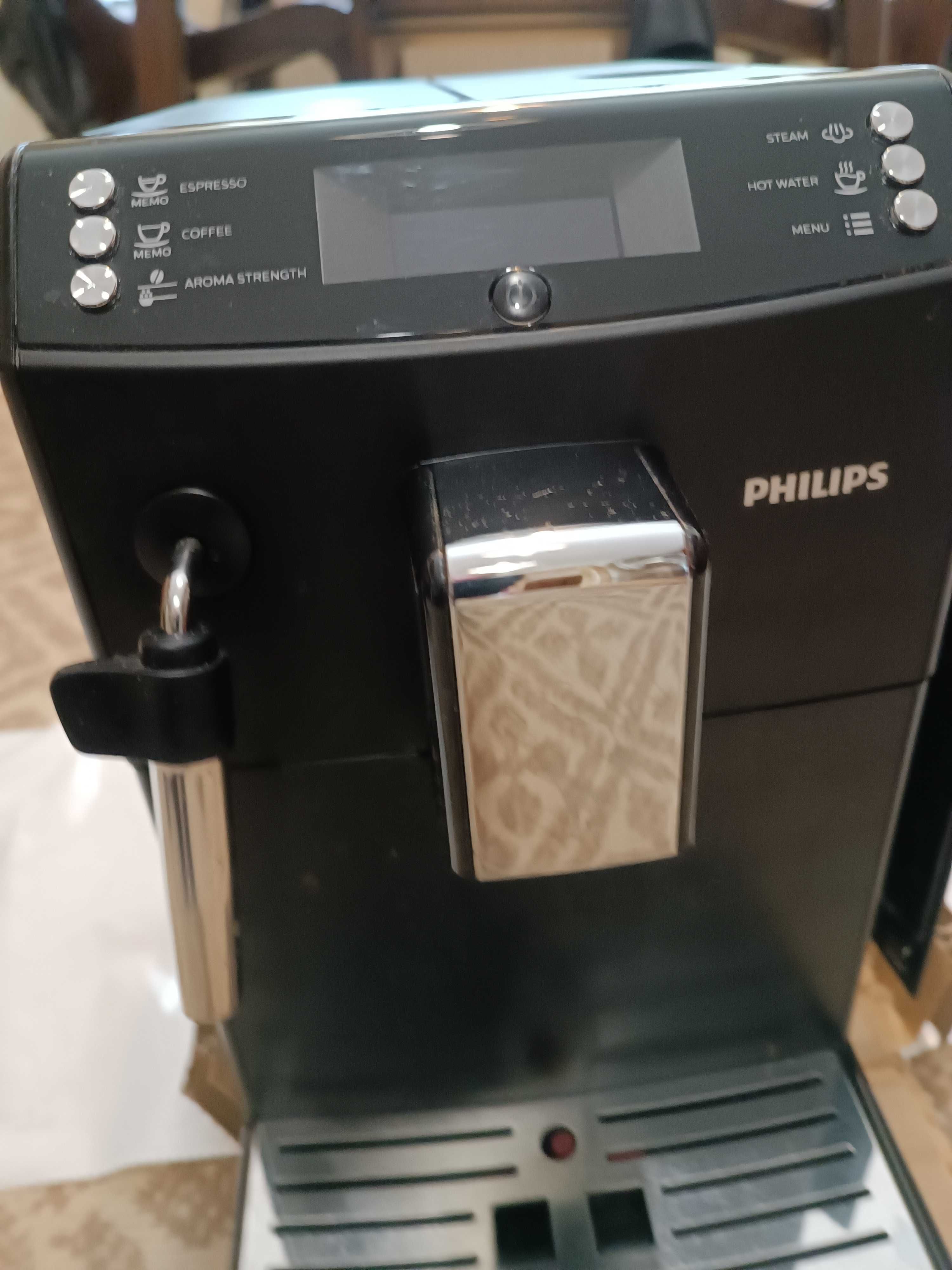 Ekspres do kawy Philips Model EP3510 czarny