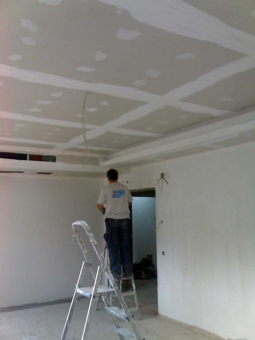 Remodelações. Tetos falsos. Pintura. Pavimentus flutuantes.