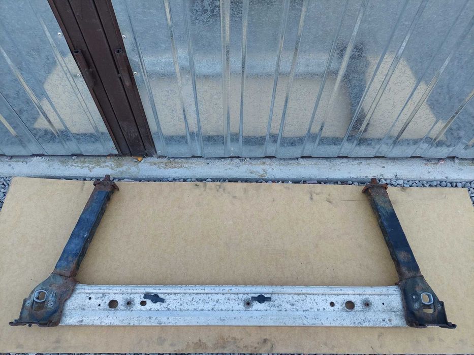 Scenic 3 Megane 3 III Belka pod chłodnice