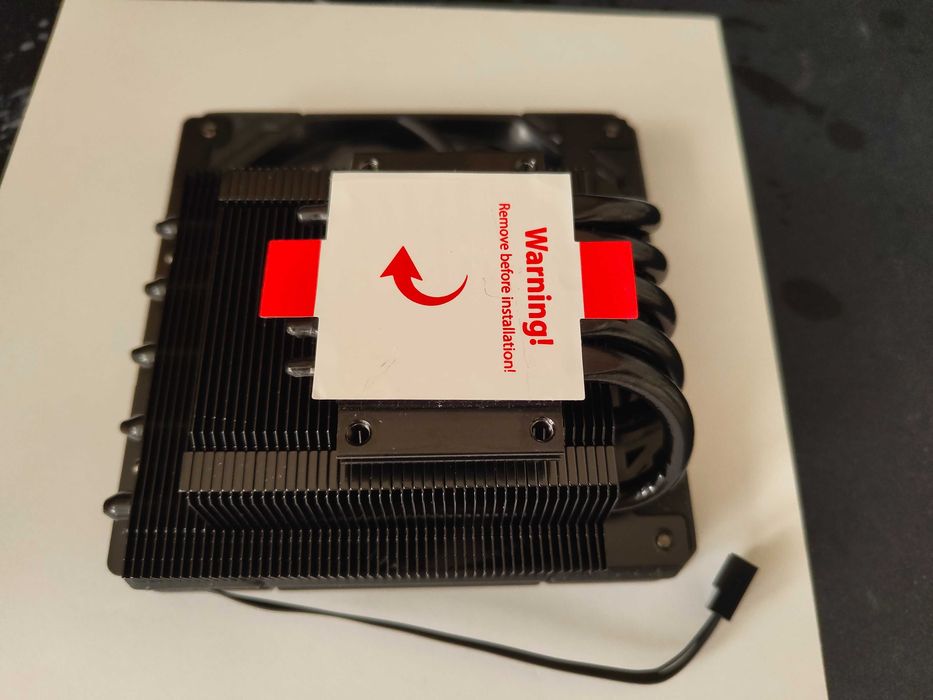 Obudowa SSF model S400 (Mini ITX), chłodzenie, zasilacz.