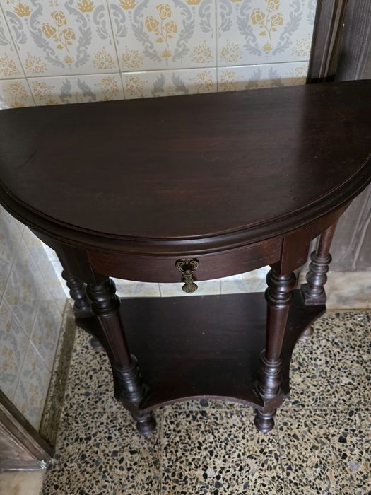 Móvel entrada pequeno