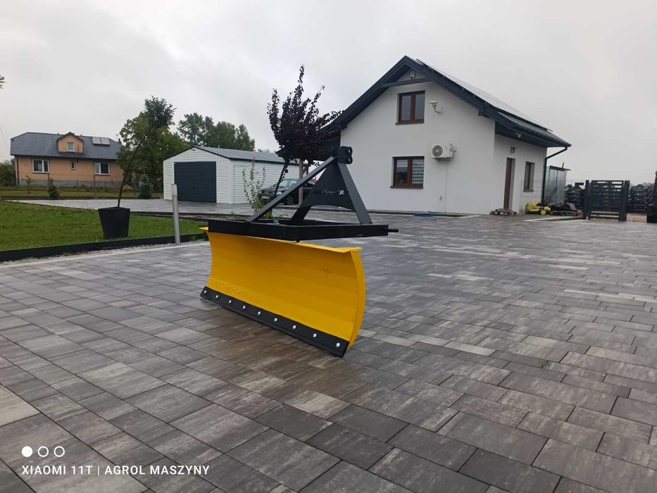 Pług Śnieżny do Małych Traktorków Mocowanie na TUZ 1,6M