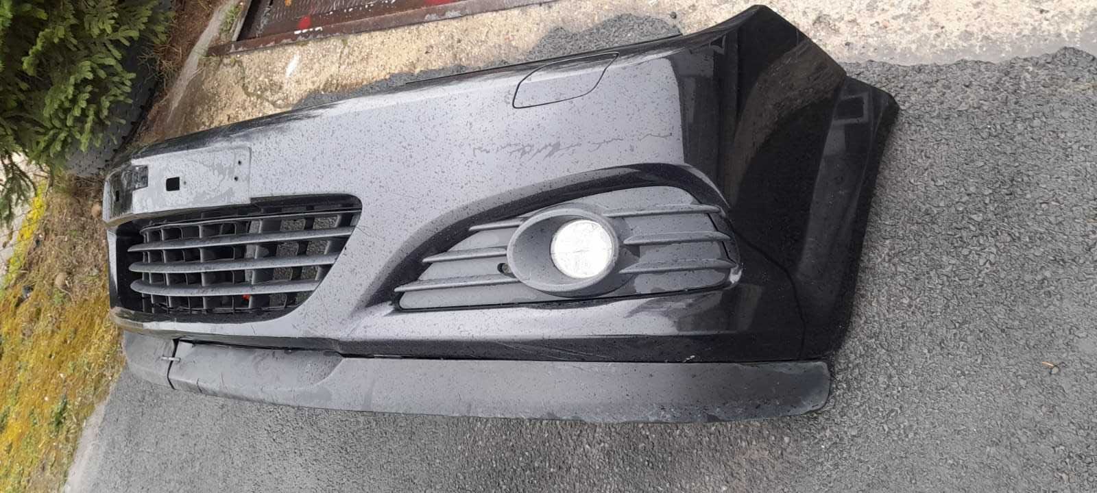Zderzak przedni Opel Astra H GTC kolor z20