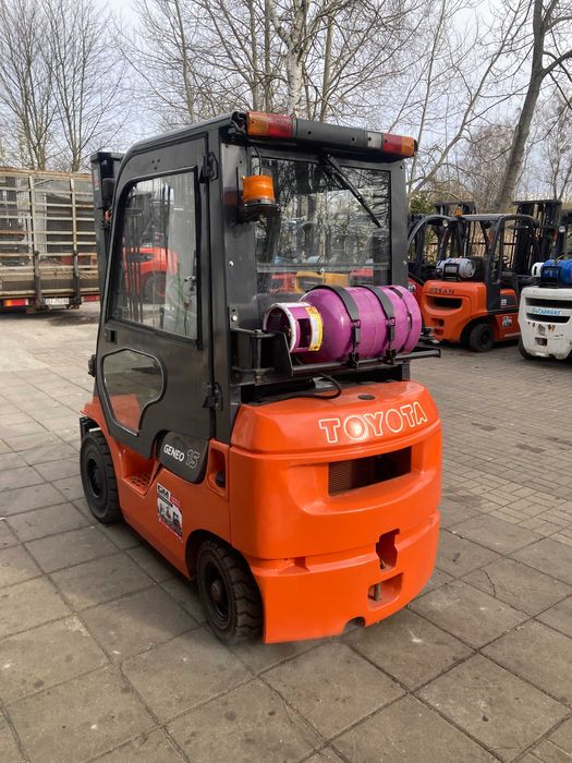 Wózek Widłowy Toyota  7FG LPG Kabina ogrzewanie 3,3 m i 5,5m