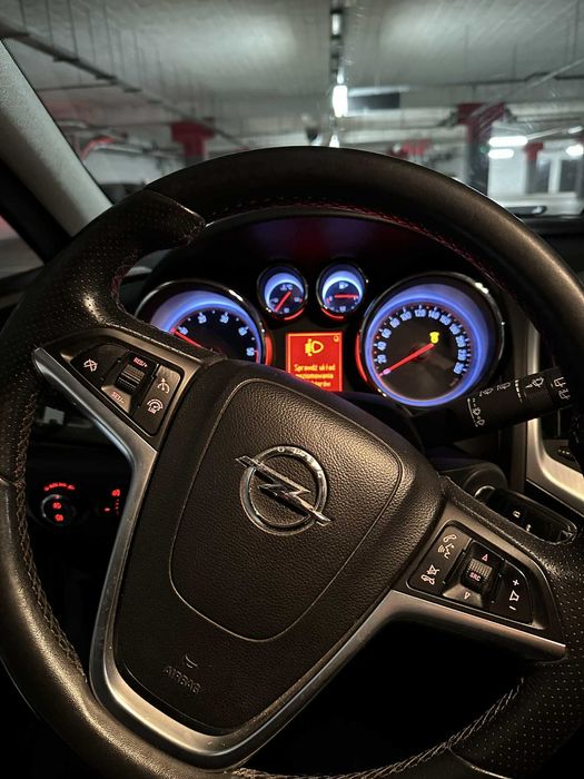 Opel Astra J Gtc 2.0 CDTI