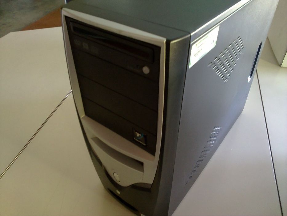 Vendo lote de 2 Computadores