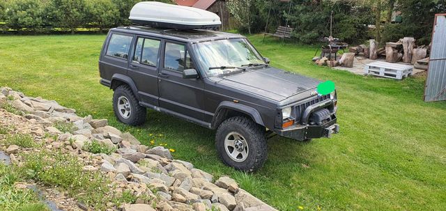 Jeep Cherokee XJ 4.0 automat