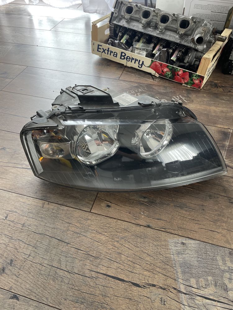 Lampa Audi A3 8P prawa europa