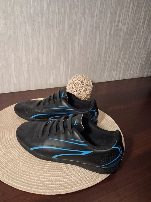 Футбольні копачки футзалки Puma