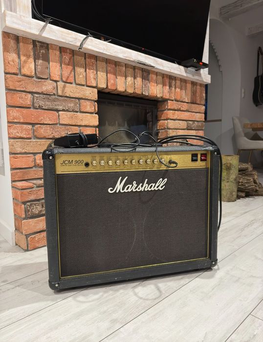 Marshall JCM 900 50W