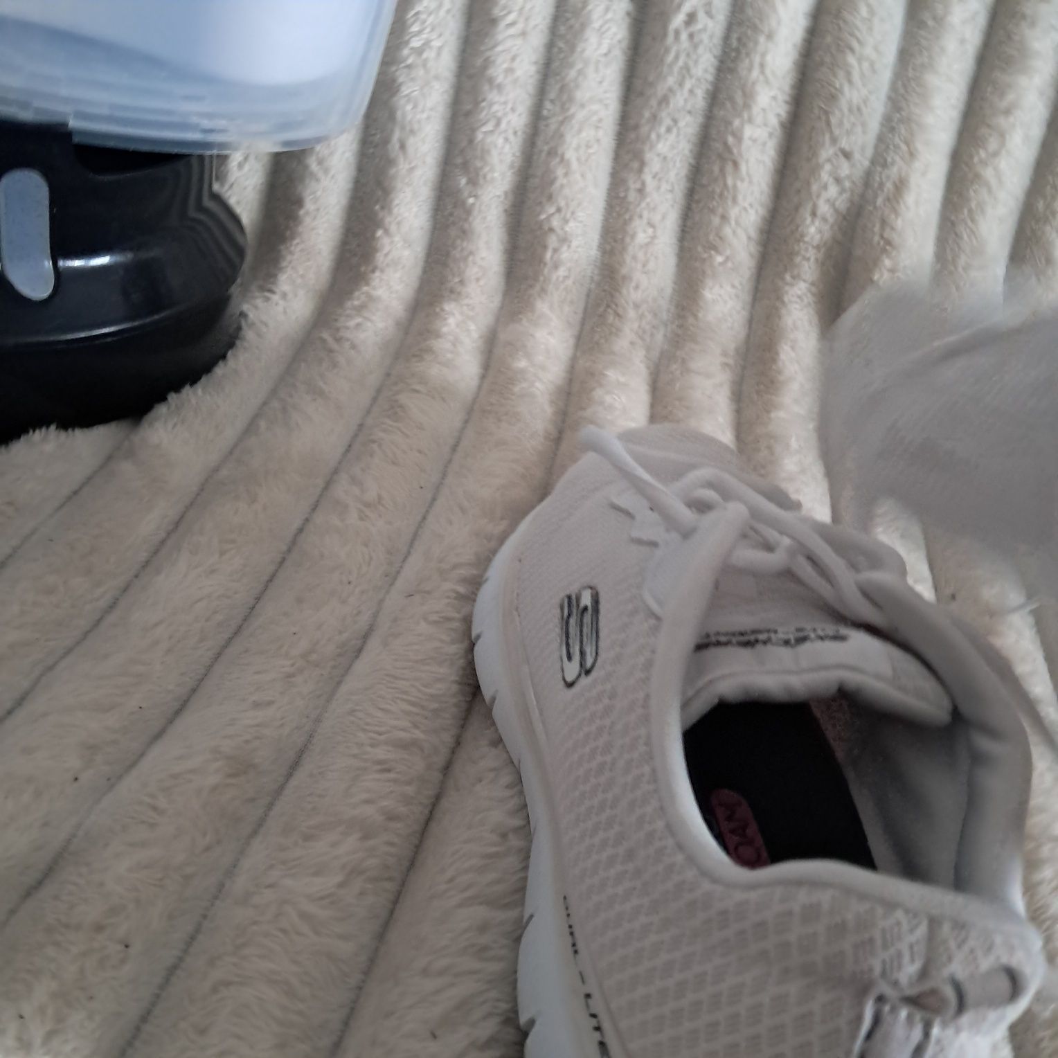 Damskie buty sportowe Skechers