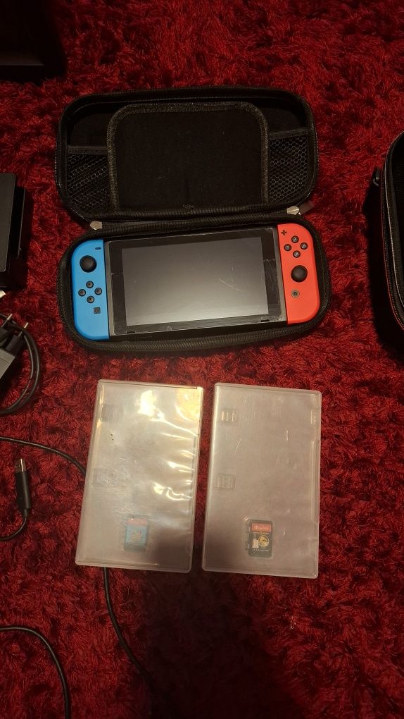Nintendo switch v1 + akcesoria + 2 gry