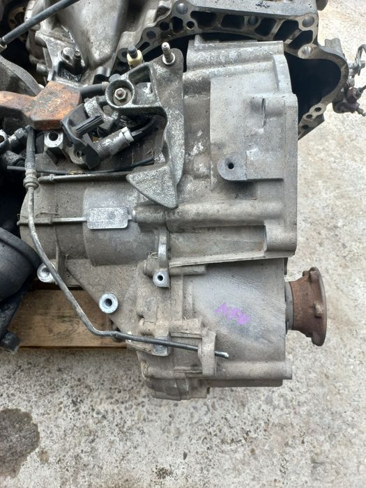 Skrzynia biegów manualna vw passat b7 skoda superb 2 2.0 tdi NFU