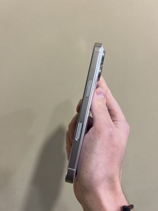 Б/у Iphone 16 Pro 1TB White Titanium ідеальний стан