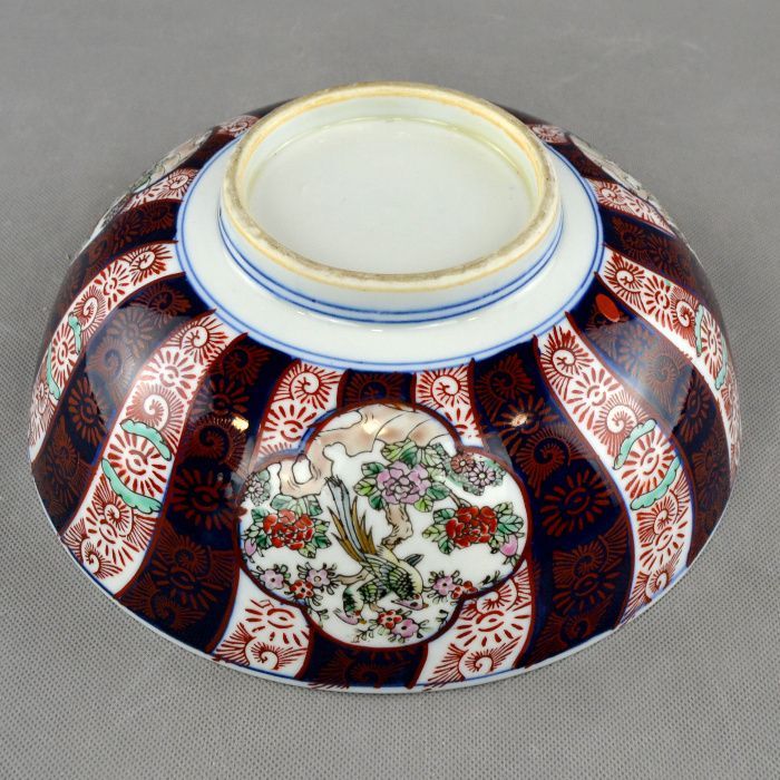 Taça em Porcelana Oriental, pintada à mão