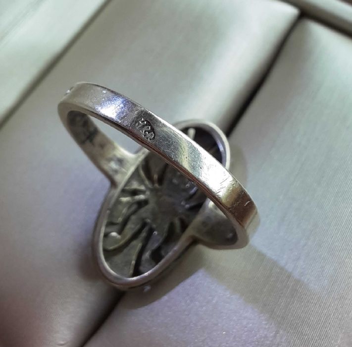 Stary srebrny piękny markazyty kamienie pierścionek srebro 17 18