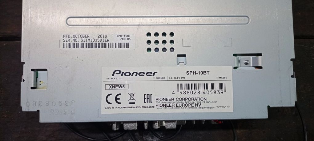 Pioneer SPH-10BT