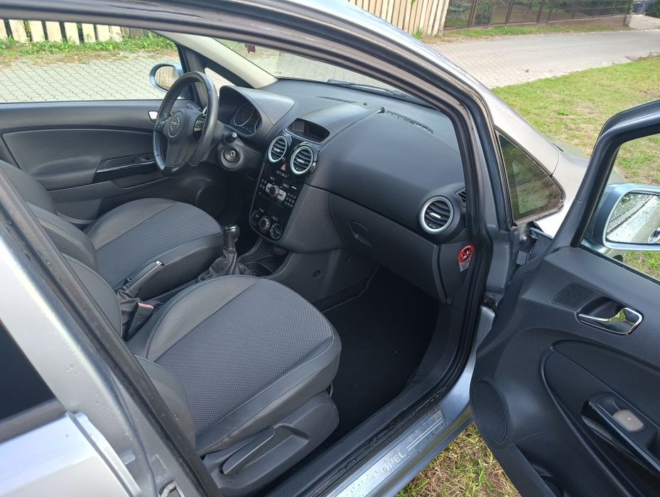Opel Corsa D 1.2 benzyna