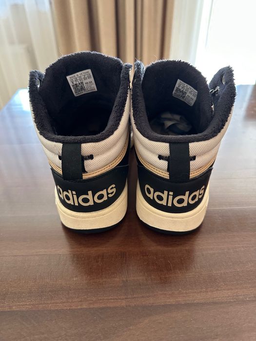 Adidas оригінал 41,5 Кросівки Hoops 3.0 Mid Lifestyle Basketball