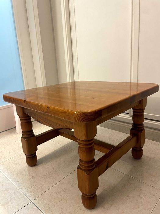 Mesa de centro em madeira