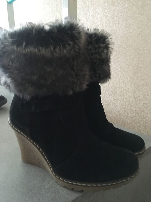 Зимове взуття натуральний замш