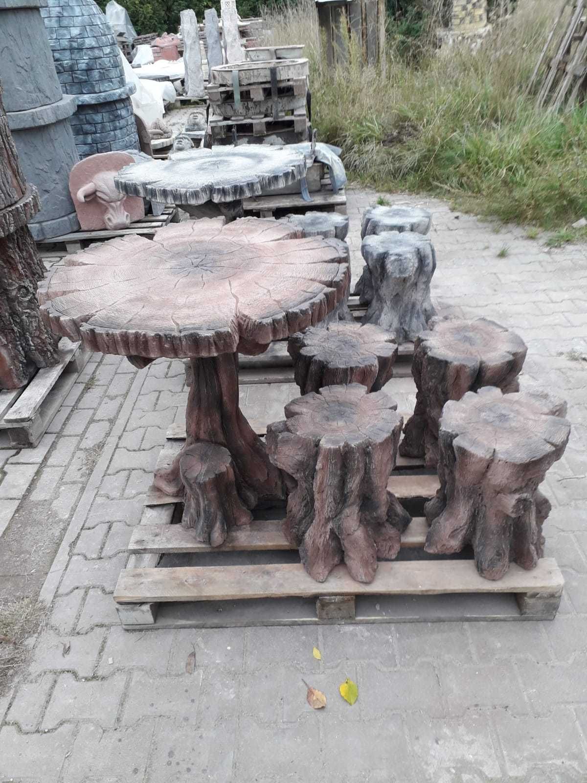 betonowy  stolik drewnopodobny +4 taborety pnie drzewa , ozdoba