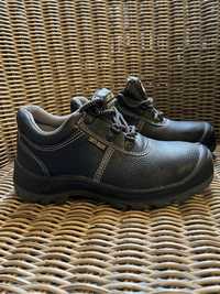 Nowe buty robocze Safety Jogger roz. 39