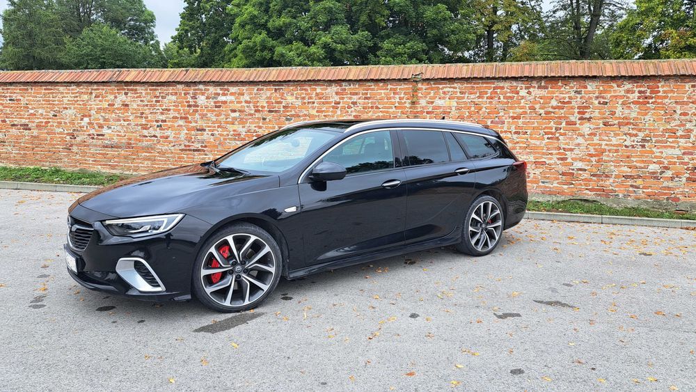Opel Insignia GSi 2.0 Bi.Turbo 210km automat 4x4. Rok produkcji 2019r.