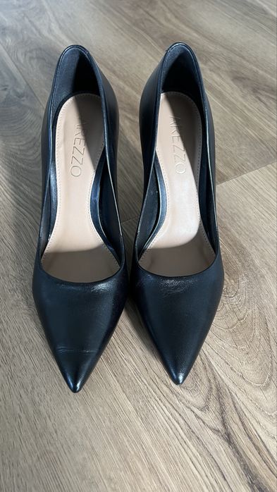 Лодочки-човники. Шкіряні Arezzo 37 розмір (24 устілка) хороший стан