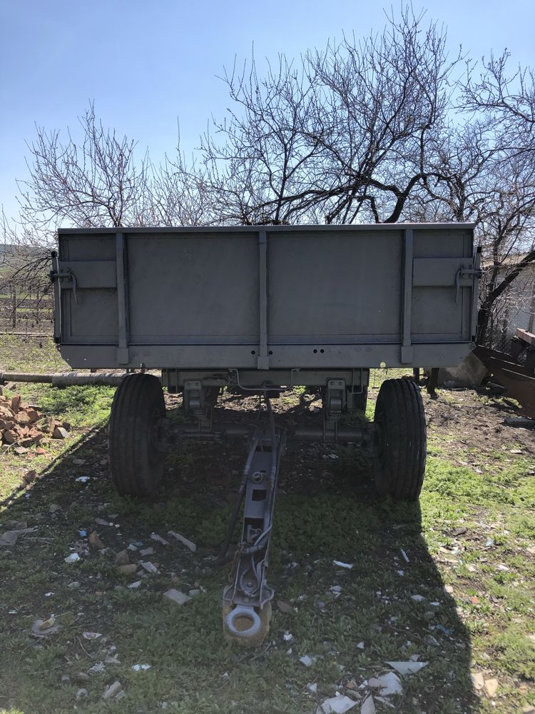 Тракторний причіп 2ПТС-4