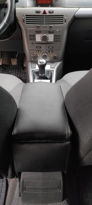 Подлокотник для Opel Astra H 12- / Опель Астра Н 12-