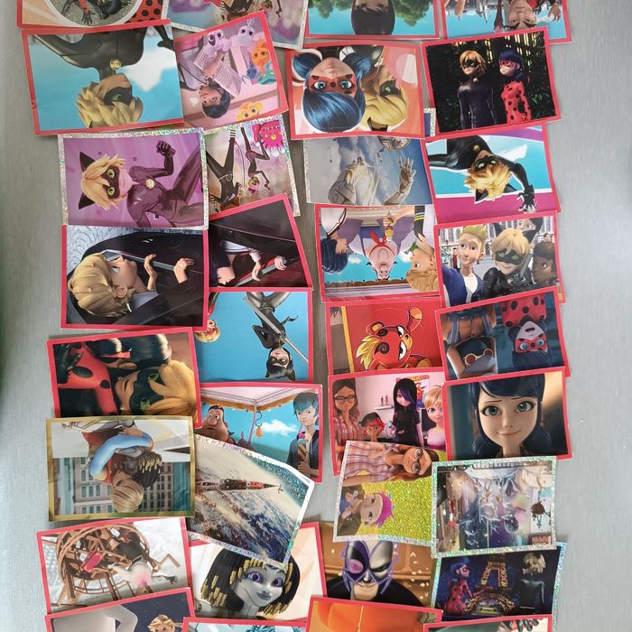 Naklejki biedronka i czarny kot