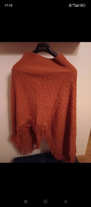 Brązowe bardzo bardzo wygodne ponczo