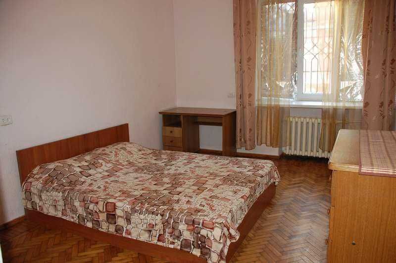 Сдам 2х ком квартиру в центре, ул. Каразина!