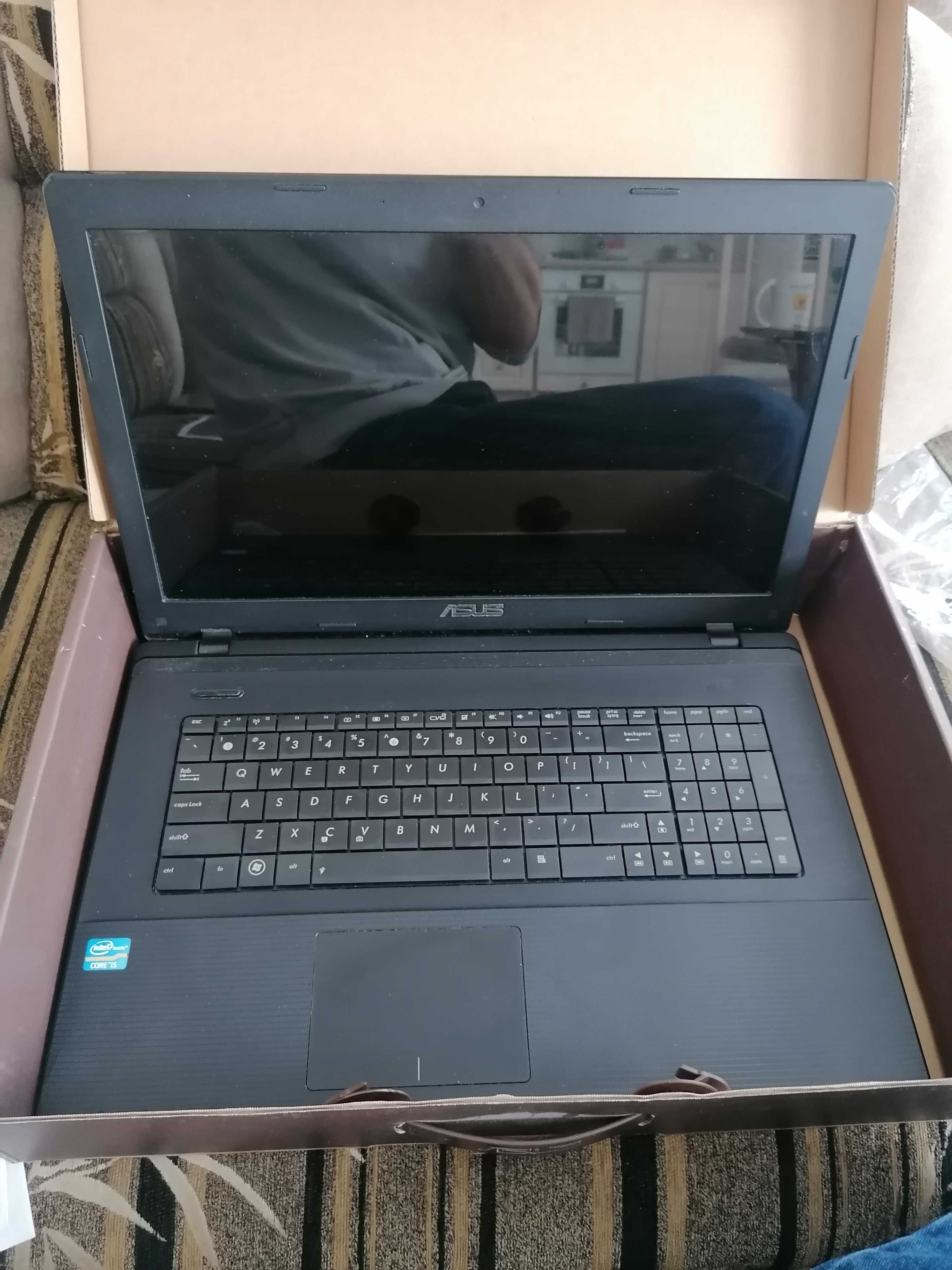 Asus X75A 17'' core i5