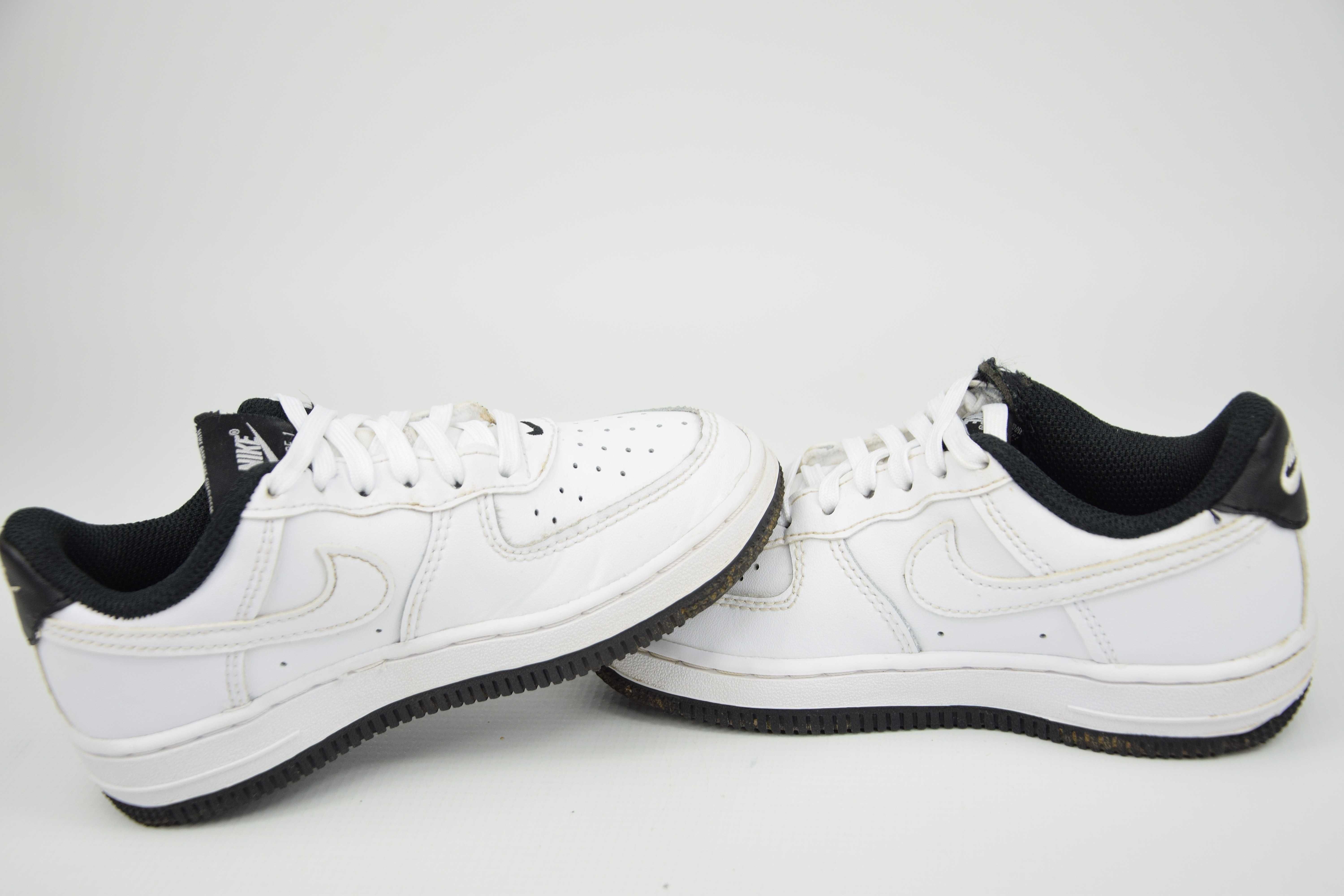 Buty Nike Air Force 1 ESS (PS) rozmiar 28,5