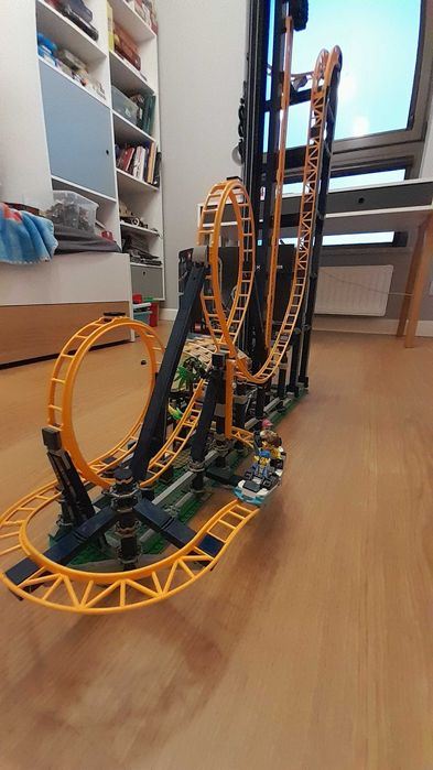 Lego 10303 Loop coaster