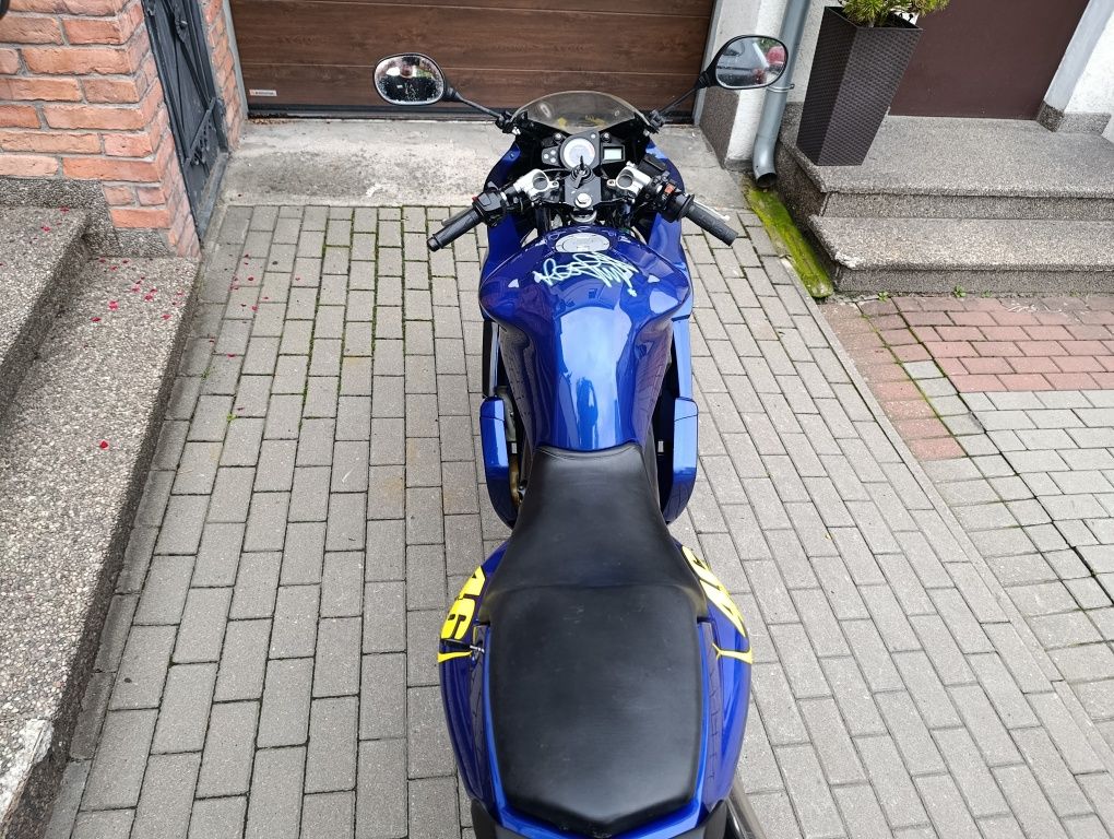 Yamaha TZR 50 Transport Aprilia Peugeot