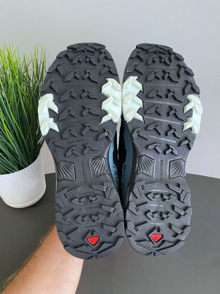 Salomon X Ultra 4 GORE TEX жіночі трекінгові кросівки 39,5 розмір