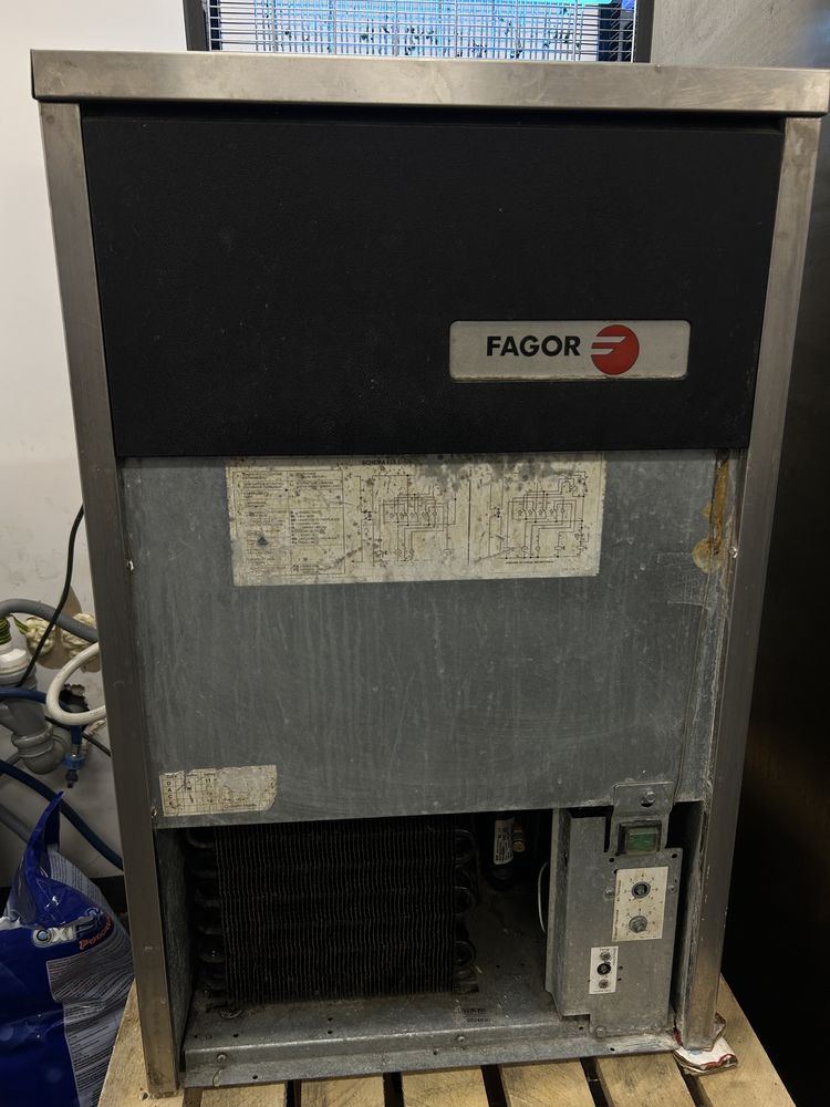Fagor kostkarka 500W