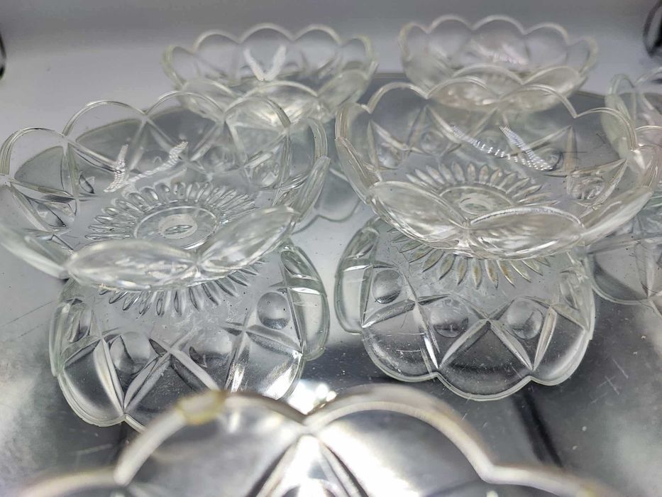 Stara szklana miseczka żyrandol,kinkiet,świecznik,cena za 1 sztukę