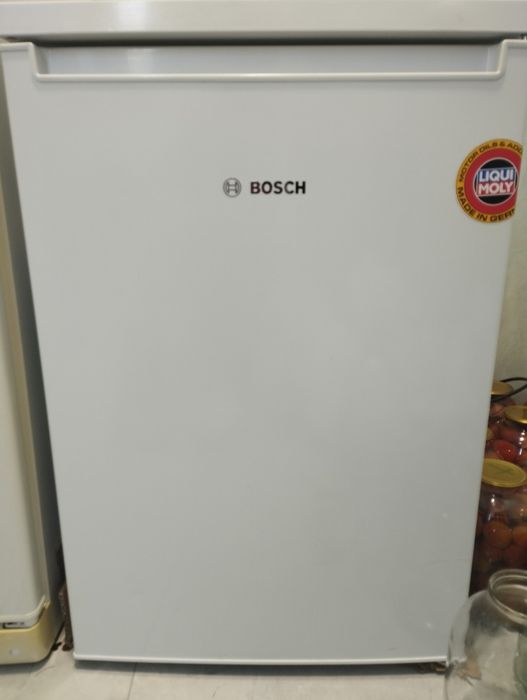 Як новий маленький холодильник із внутрішньою камерою Bosch