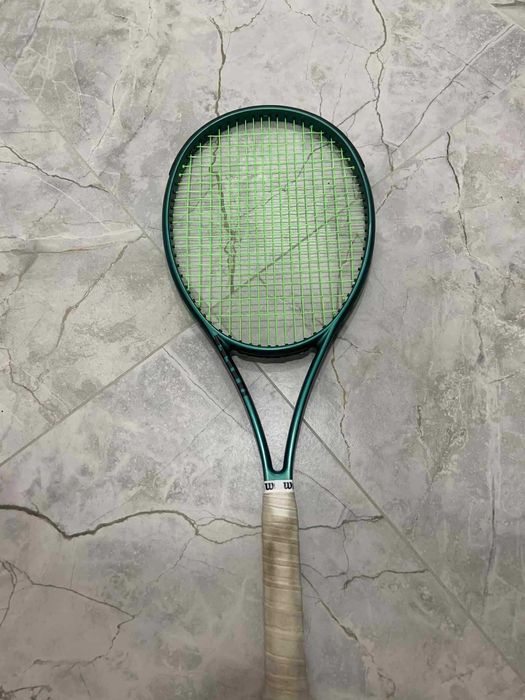 wilson blade 98 v9 18x20 ручка 3 тенісна ракетка