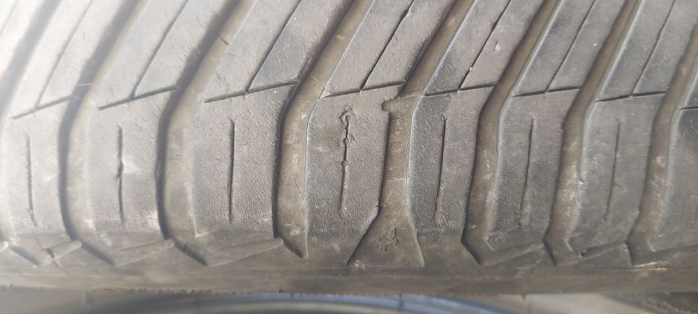 Michelin Cross Climate 2 235/45 R18
