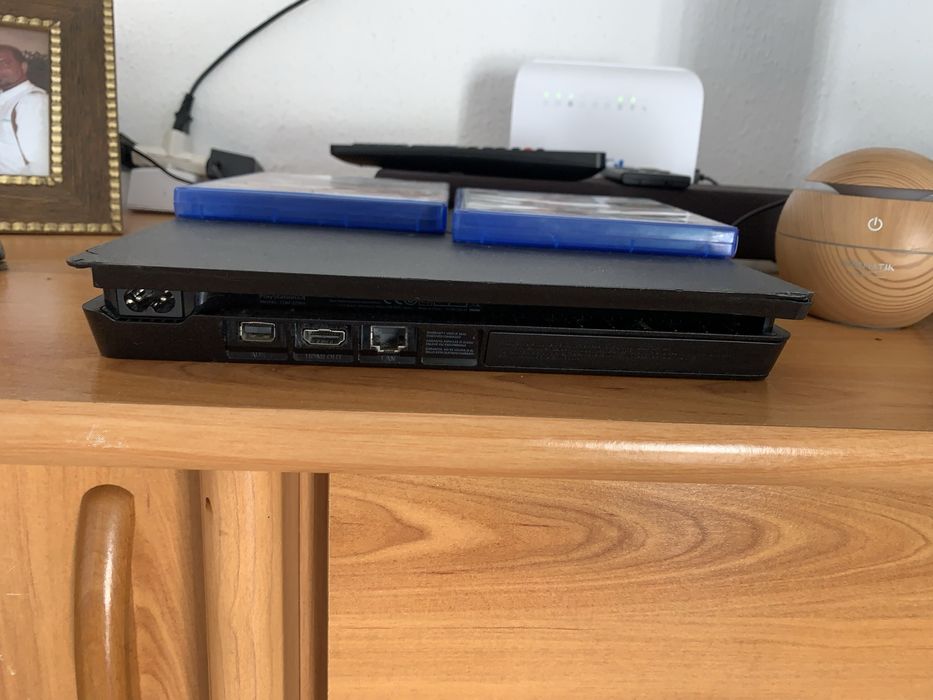 Ps4 - Slim 500 preto